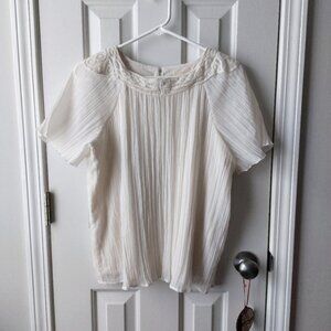 Tulle - Sheer Short-Sleeve Pleated White Bohemian Blouse